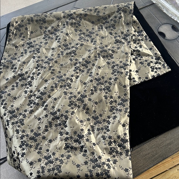 sold!!!! - Picture 3 of 7